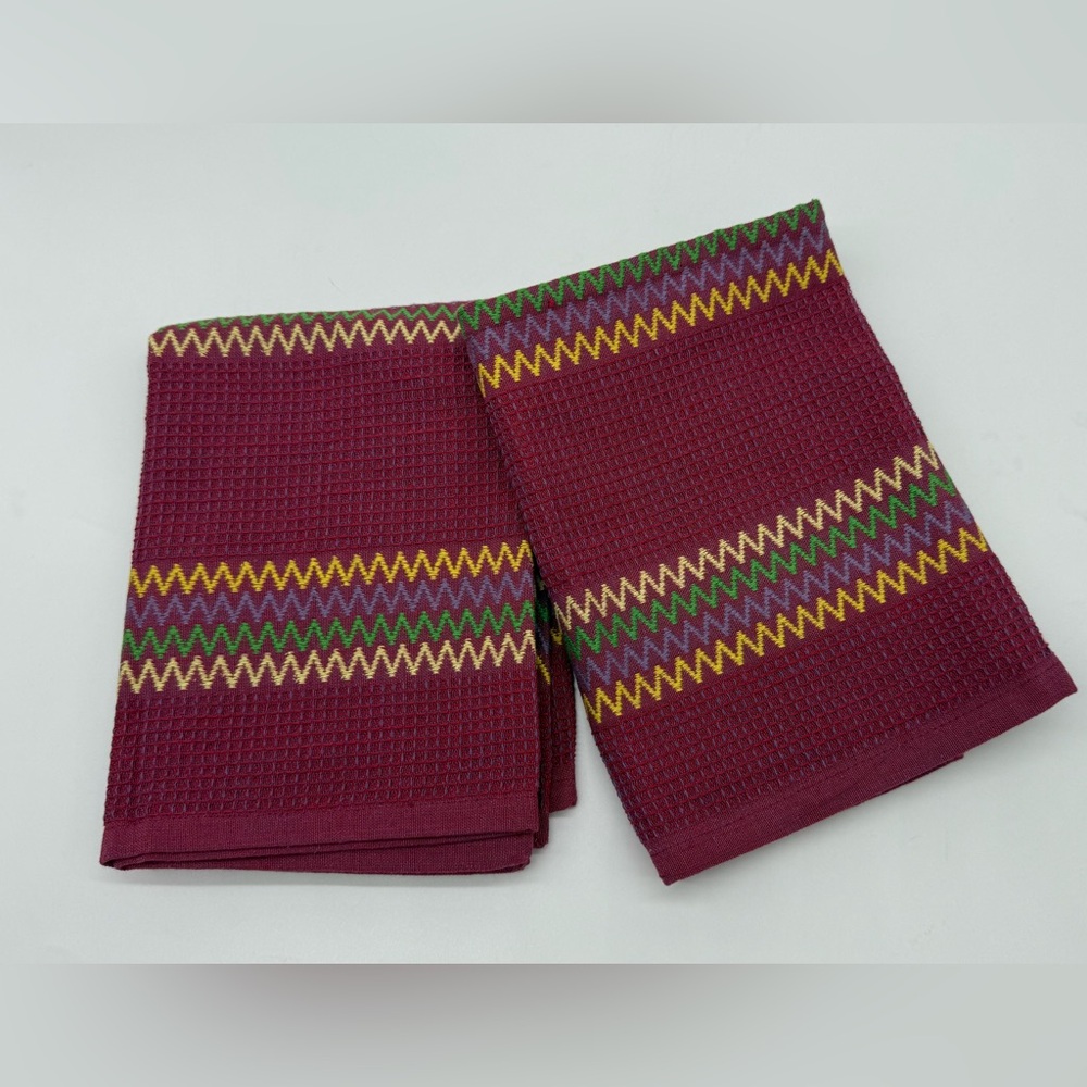 Tag Burgundy 2Pc Towels with Colorful Zigzag Pattern- BNWT